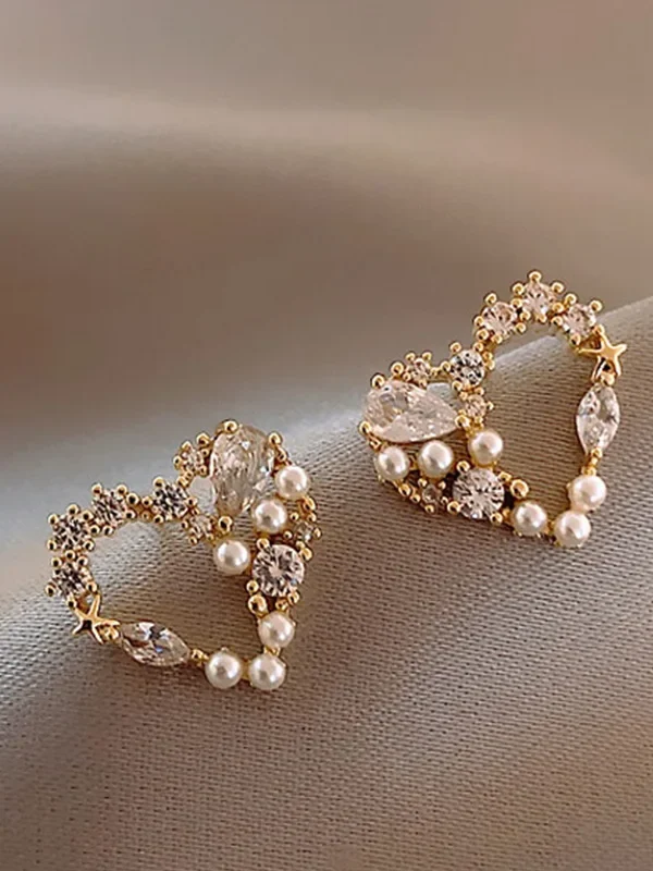 New Love Pearl Stud Earrings For Women Trendy Crystal Love Heart Korean Earring Personality Party Banquet Jewelry Gift