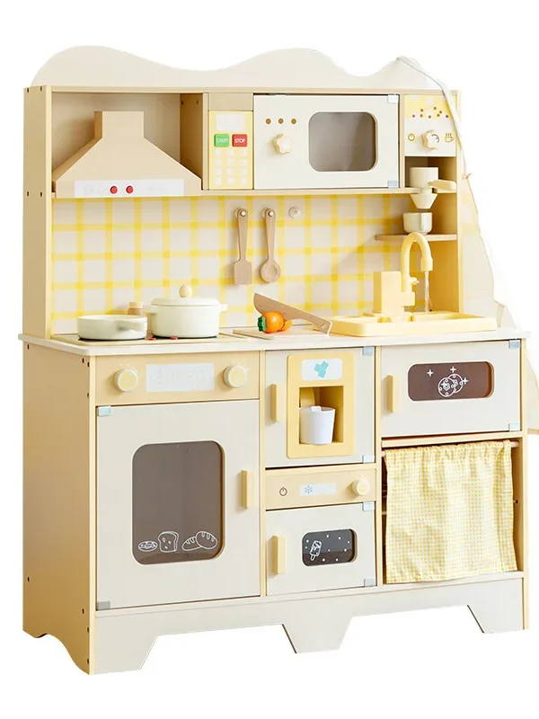 Wooden children's simulation playhouse set