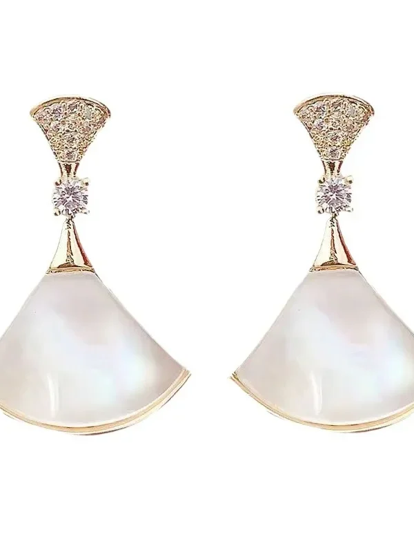 Elegant Fan-Shaped Luxury Earrings – Lightweight Trendy Summer Jewelry for Women