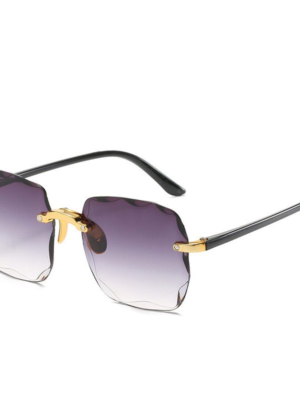 Large frame square sunglasses with trim
