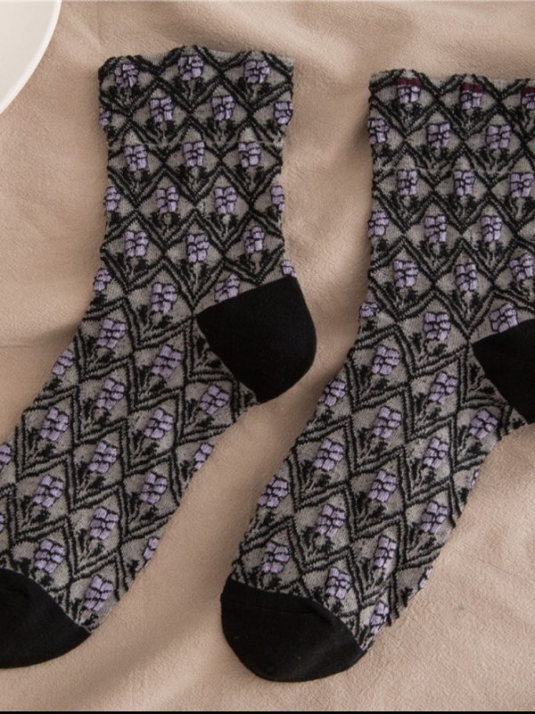Middle tube ethnic style socks