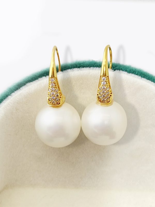 High-quality Pearl Earrings
