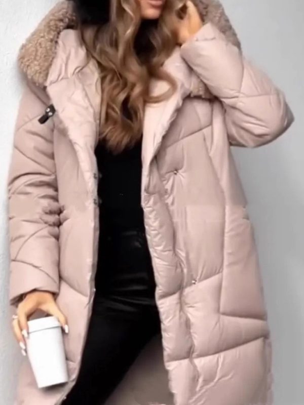 Mid-length Lightweight Silk-cotton Puffer Coat With A Large Fur Collar For Superior Warmth