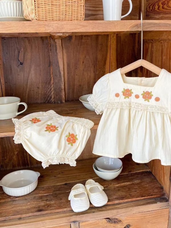 Girl Baby Flower Embroidered Short-sleeved Top